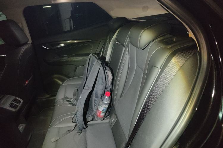 Used Buick Envision 2022 Encore S 552T Two-Wheel-Drive Luxury Model
