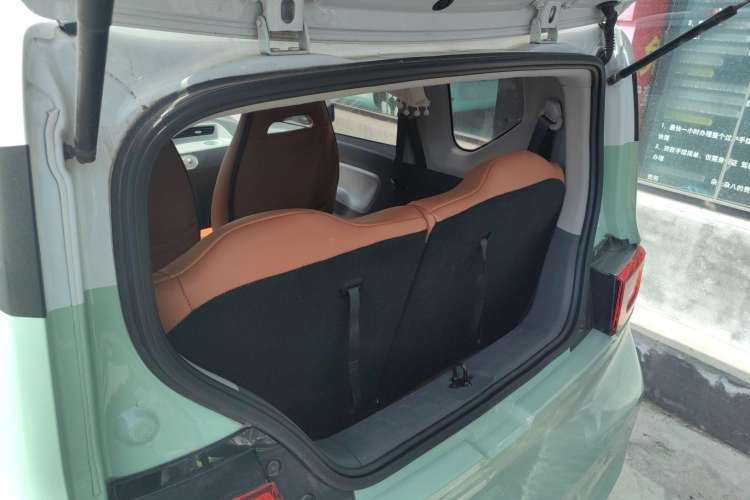 Used Wuling Hongguang MINIEV 2022 Macaron Premium Model – Lithium Ternary Battery
