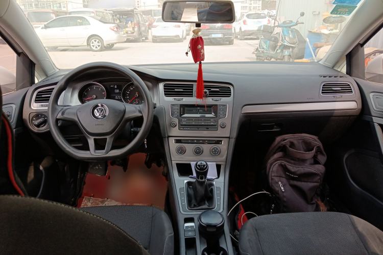 Used Volkswagen Golf 2014 1.6L Manual Fashion Edition