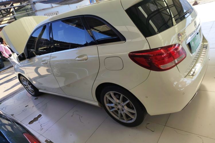 Used Mercedes-Benz B-Class 2015 B 200 Sport Edition
