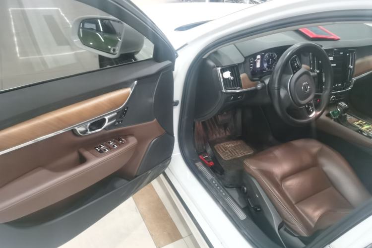 Used Volvo S90 2020 Facelifted T5 Zhiyi Luxury Edition