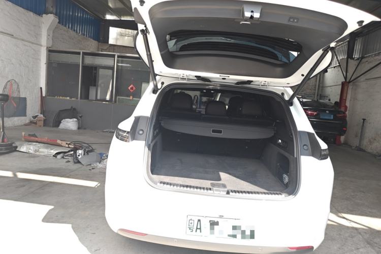 Used Li Auto L7 2023 Pro Model
