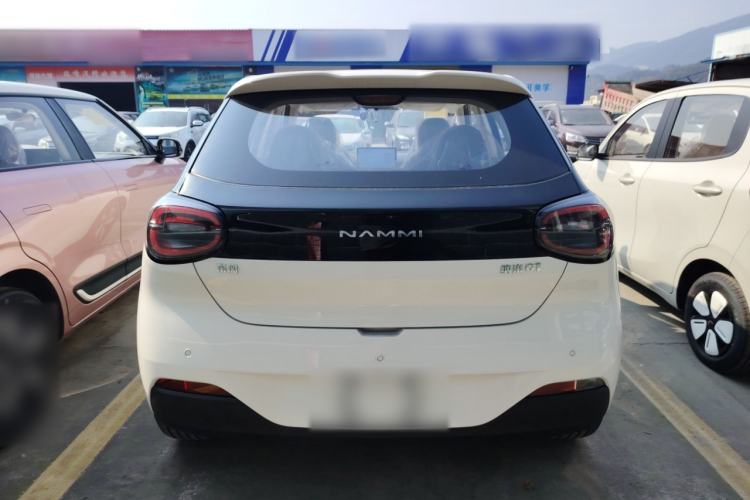 Used Dongfeng NAMMI 01 
