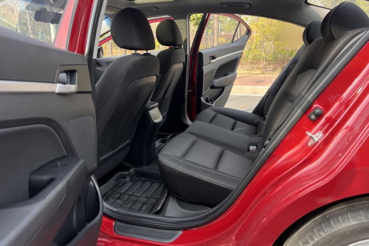 Used Hyundai Elantra 2016 1.6L Automatic ZhiXuan – Elite Version
