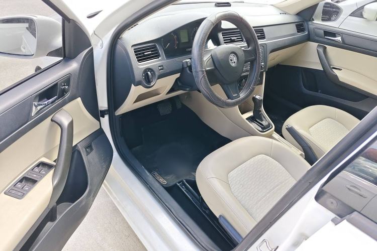 Used Skoda Rapid 2016 1.6L Automatic Chuanxing Edition
