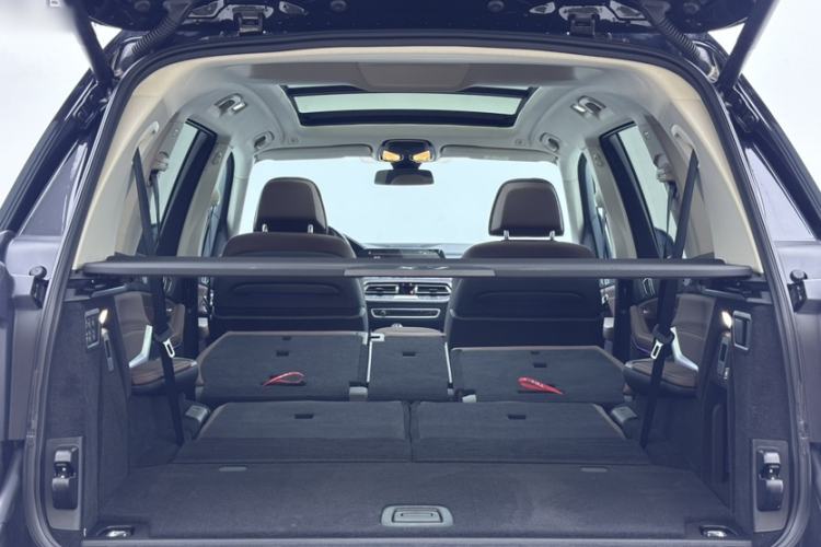 Used BMW X7 2022 xDrive40i Luxury Package with Leading Features