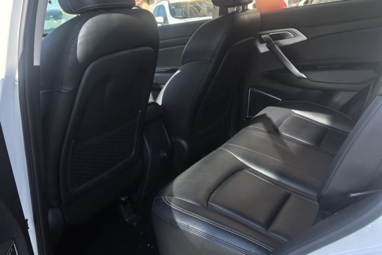 Used Geely Auto Emgrand X7 Sport 2016 2.0L Manual Smart Connect Version