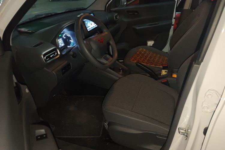 Used Wuling Hongguang New Energy 2024 All-Electric Model 300KM Practical Version
