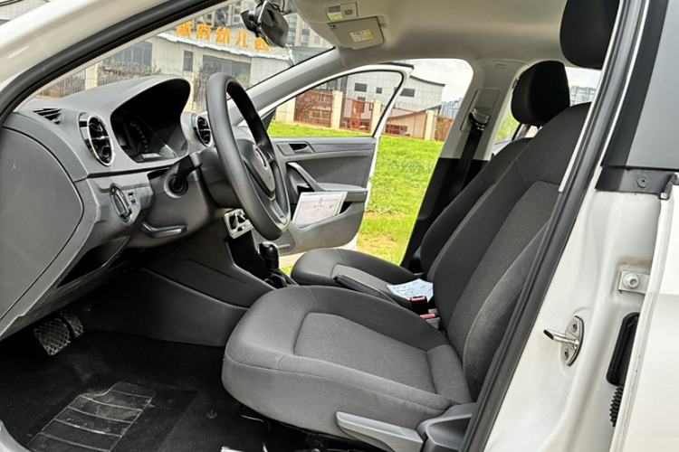 Used Volkswagen Jetta 2017 1.5L Automatic Fashion Model
