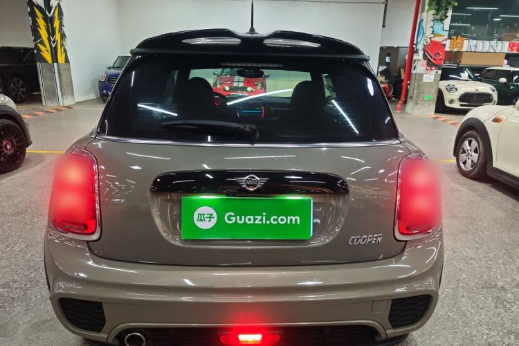 Used MINI MINI 2018 1.5T COOPER Racing Driver