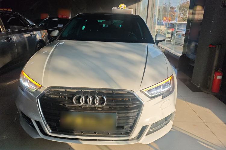 Used Audi A3 2019 Limousine 35 TFSI Fashion Edition China VI Emission Standard
