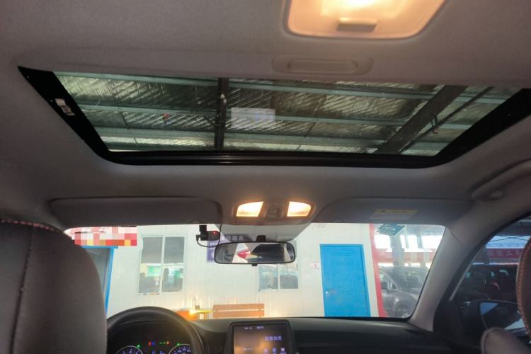 Used Hyundai Celesta 2017 1.6L Automatic Enjoyment Version GLS