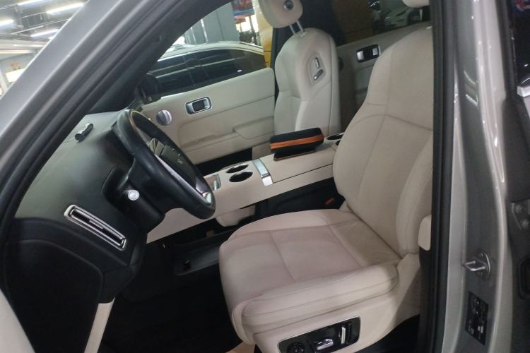 Used Li Auto L9 2024 Ultra Model
