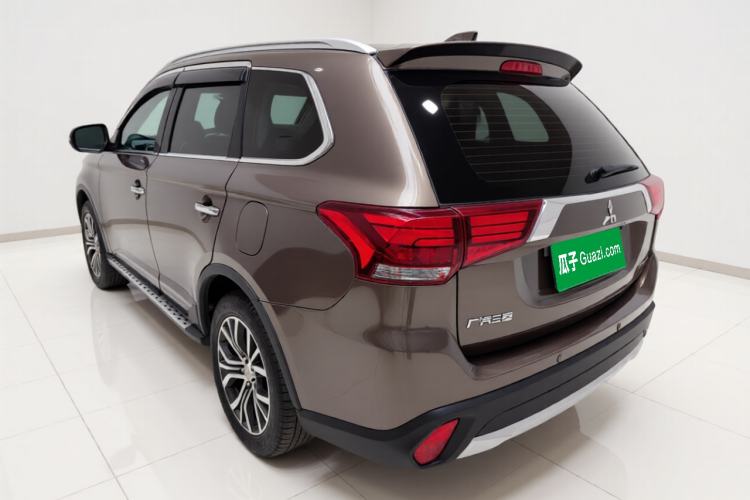 Used Mitsubishi Outlander 2018 2.4L 4x4 Prestige Edition 7 Seats
