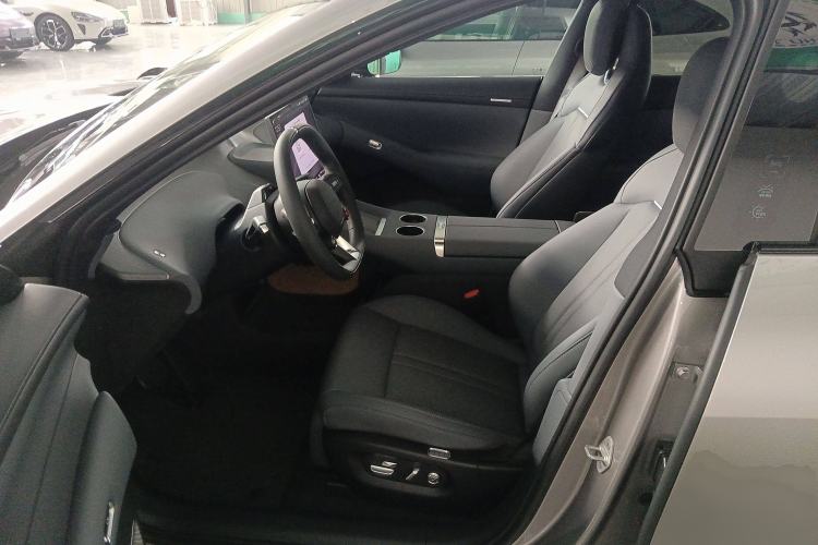 Used  YU7 2025 Ultra-Long Range Rear-Wheel Drive Version
