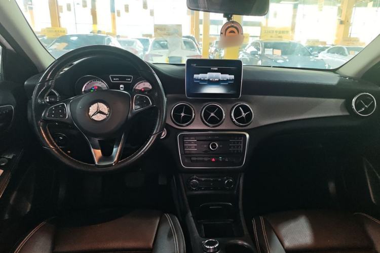 Used Mercedes-Benz GLA 2016 GLA 200 Fashion Model