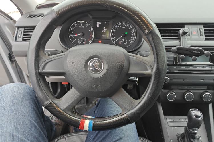 Used Skoda Octavia 2015 1.6L Automatic Eado Edition
