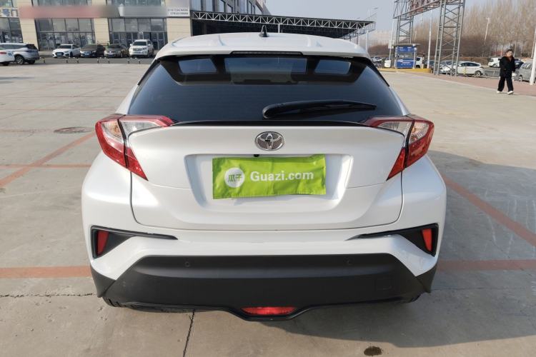 Used Toyota IZOA 2021 2.0L Enjoy Edition
