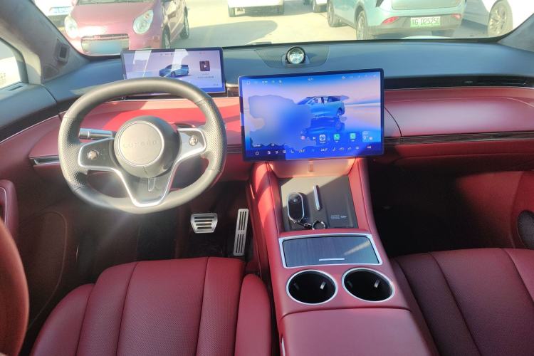 Used Hima Luxeed R7 2025 Range-Extended Version 251 km Max
