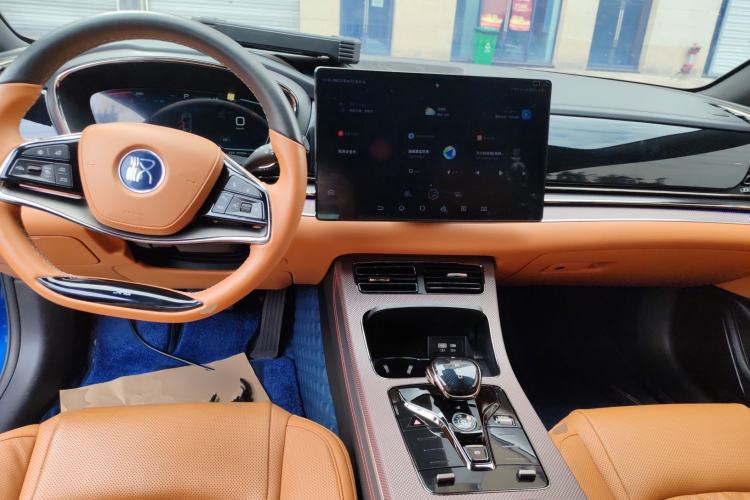 Used BYD Han 2022 DM-i 121KM Luxury Model
