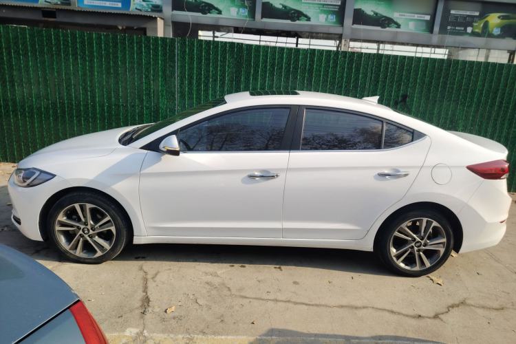 Used Hyundai Elantra 2016 1.6L Automatic ZhiXuan – Elite Version