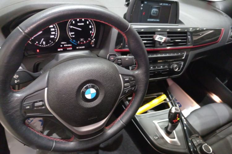 Used BMW 2 Series 2018 220i Convertible Coupe Sports Design Package