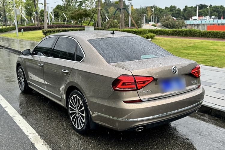 Used Volkswagen Passat 2017 330TSI DSG Prestige Edition
