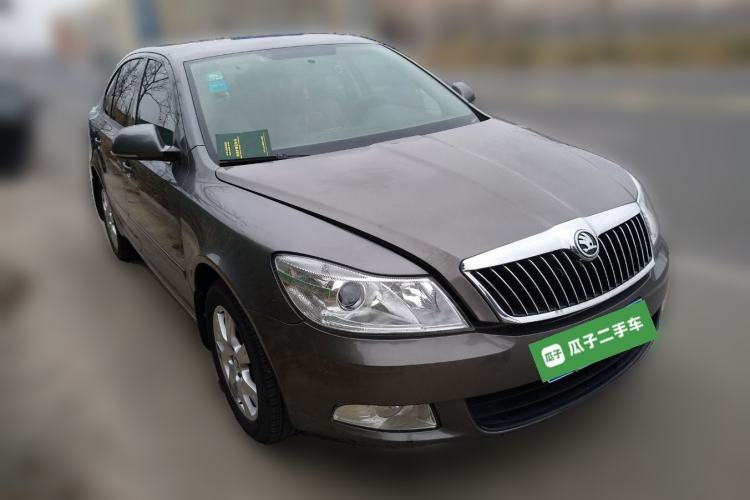 Used Skoda Octavia 2015 Classic Model 1.6L Manual Eado Version