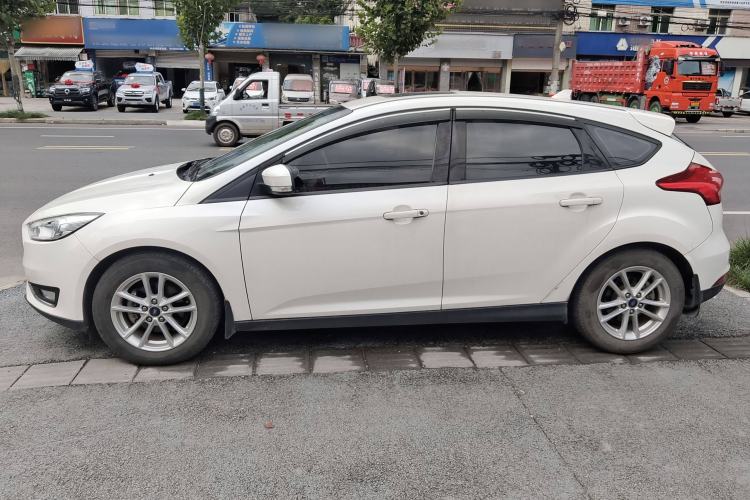 Used Ford Focus 2017 Hatchback 1.6L Automatic Fashion Edition Smart Drive Version