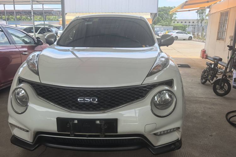 Used Infiniti ESQ 2014 1.6L Spontaneous Edition