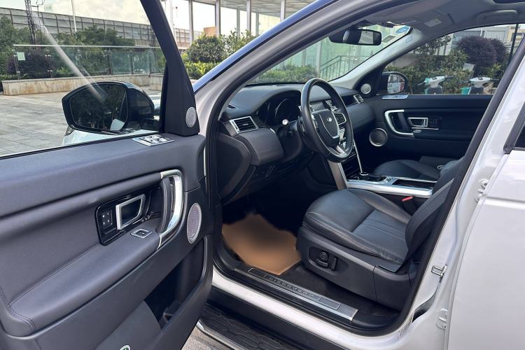 Used Land Rover Discovery Sport 2018 240 PS HSE Version
