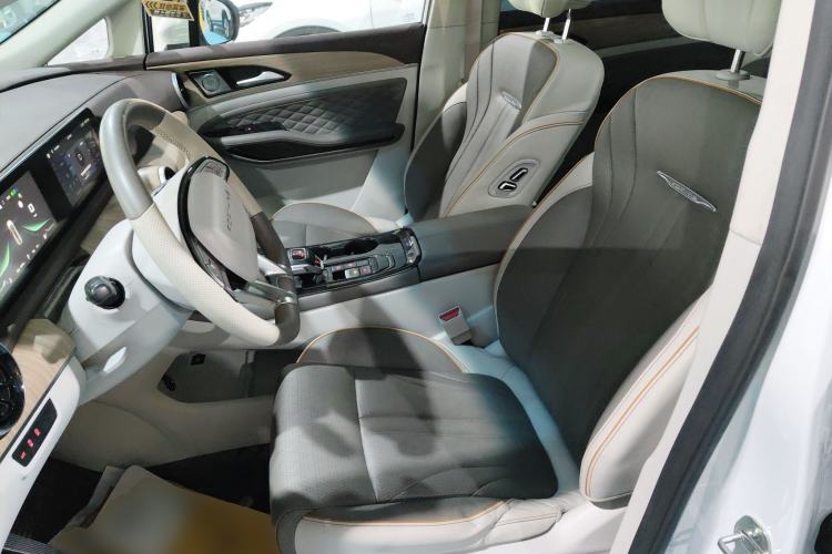 Used FORTHING Yacht 2022 1.5T DCT Chasing-the-Waves Edition
