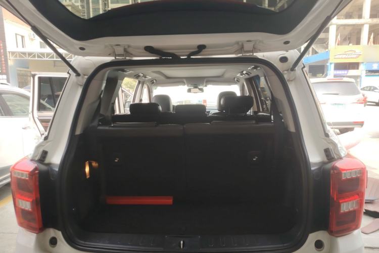 Used GAC Trumpchi GS8 2017 320T Two-Wheel Drive Luxury Smart Connectivity Version (7 Seats)