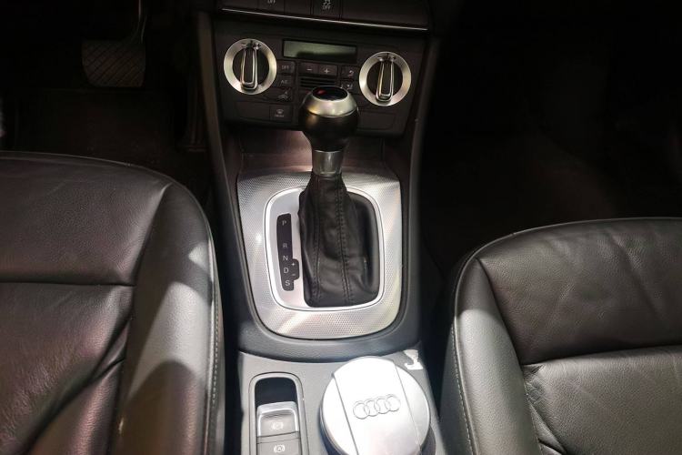 Used Audi Q3 2015 30 TFSI Comfort Model
