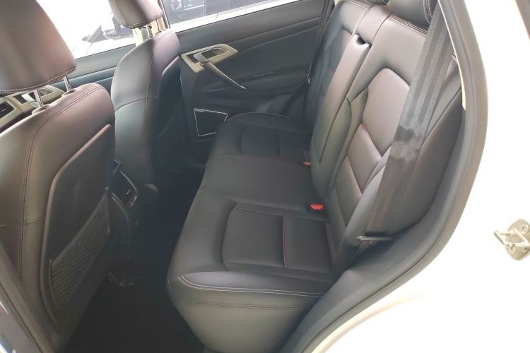 Used Geely Auto Emgrand X7 Sport 2018 1.8TD Automatic Two-Wheel Drive Smart Connect 4G Internet Edition
