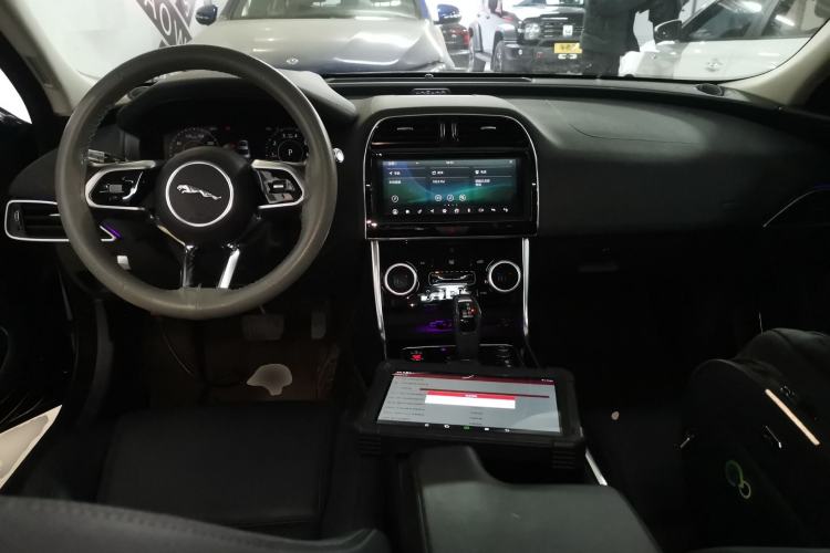 Used Jaguar XEL 2020 2.0T 250 PS SE Tech-Elegant Edition
