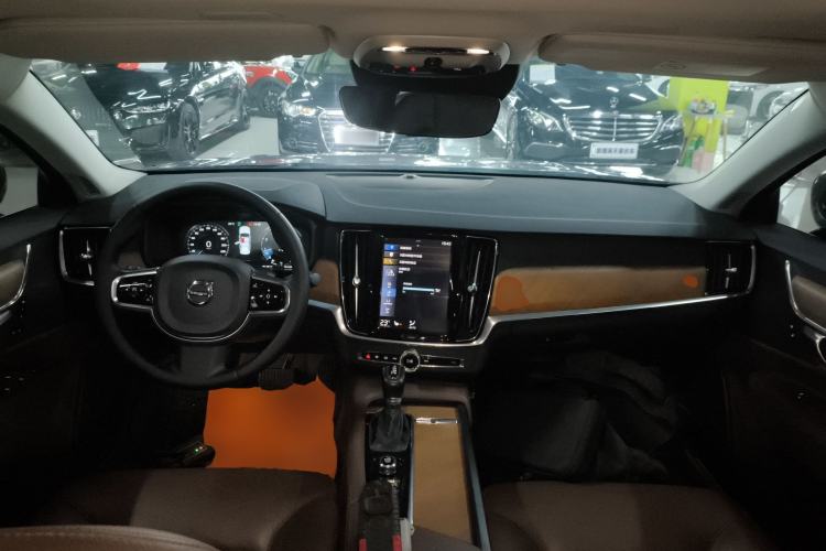 Used Volvo S90 2020 T5 Zhiyi Luxury Edition
