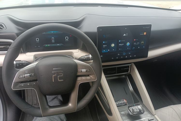 Used BYD Yuan UP 2024 401KM Leading Edition