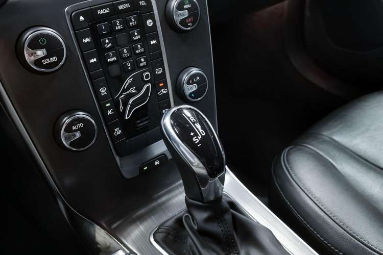 Used Volvo V40 2016 T3 Zhiyi Edition