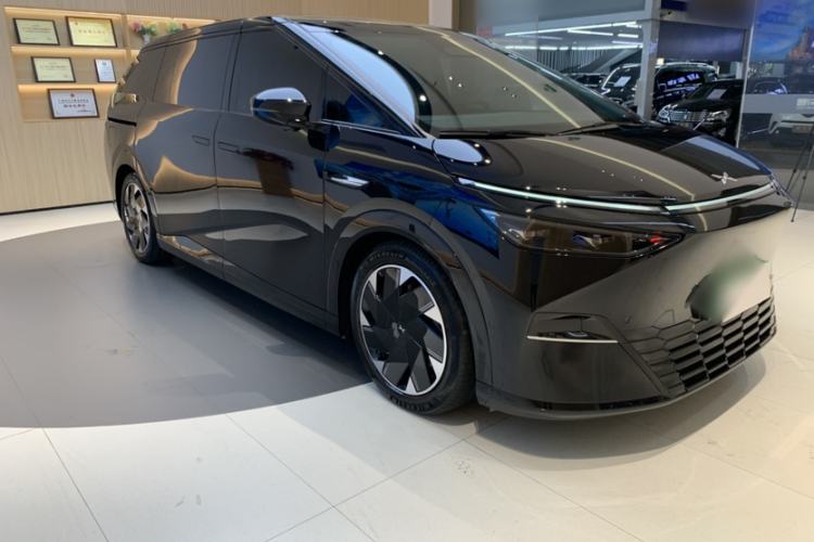 Used XPeng X9 2024 610 Long-Range Pro
