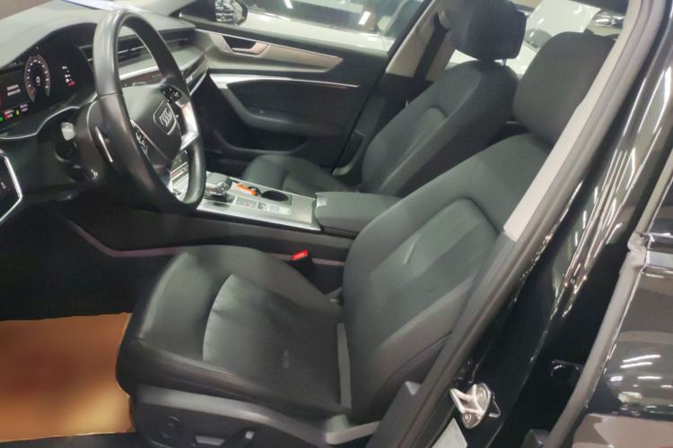 Used Audi A6 2021 allroad quattro Explorer 55 TFSI Prestige Off-Road Model
