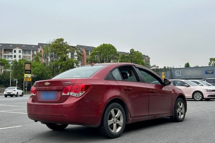 Used Chevrolet Cruze 2013 1.8L SE AT
