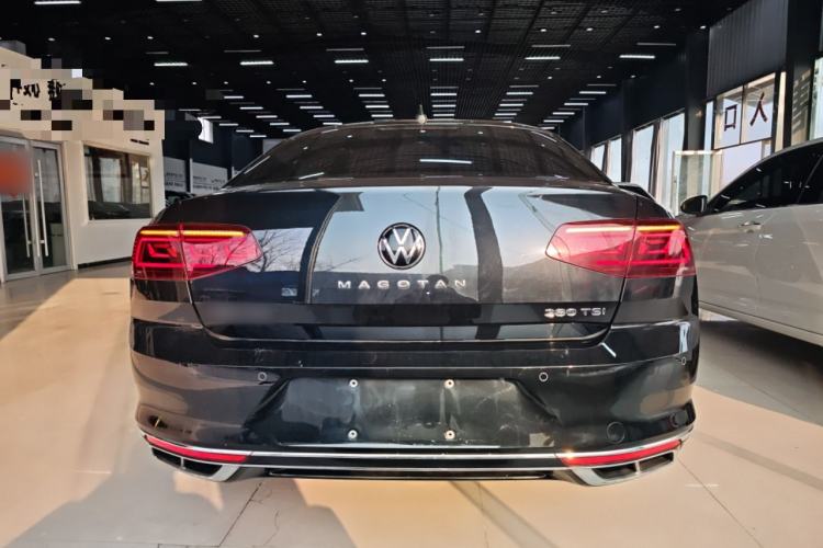 Used Volkswagen Magotan 2023 2 Million Units Limited Edition 280TSI DSG Leading Version
