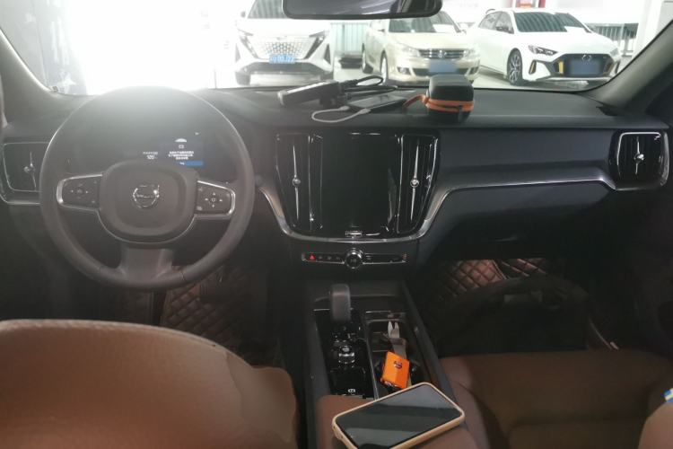 Used Volvo S60 2024 B4 Zhiyi Luxury Edition