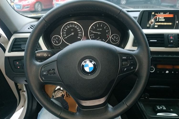 Used BMW 3 Series 2015 320Li Fashion Model
