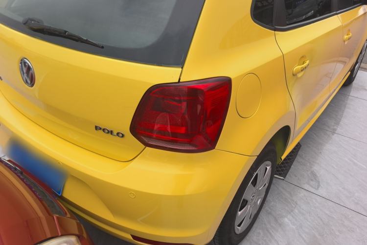 Used Volkswagen Polo 2014 1.4L Manual Fashion Edition
