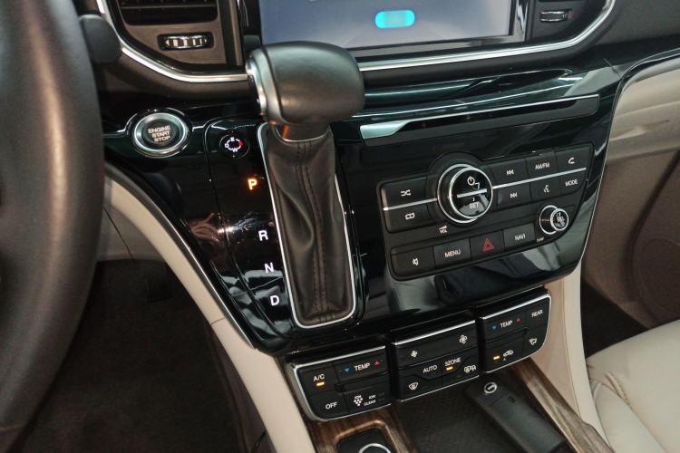 Used GAC Trumpchi M8 2018 320T Luxury Edition