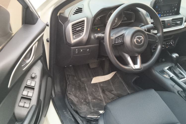 Used Mazda Mazda 3 Axela 2017 Sedan 1.5L Automatic Comfort Model Emission Standard China V