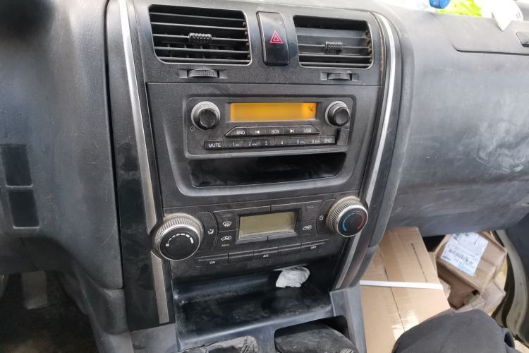 Used Jinbei Express 2017 2.0L Standard Version V19
