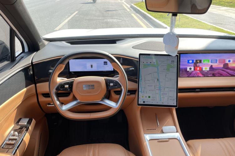 Used  L7 2025 EM-i 115km Exploration+ Edition